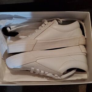 Sz 35 NIB $475 Proenza Schouler leather sneakers